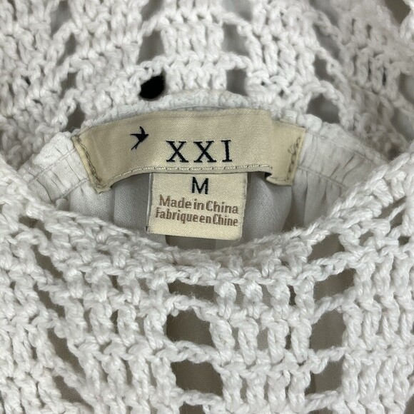 XXI 100% Silk and Crochet Boho Blouse Size Medium Off White Bell Sleeve - Picture 8 of 10